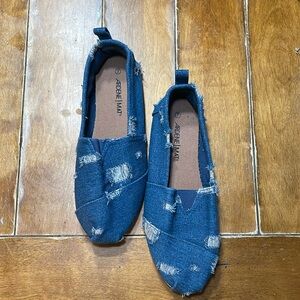 - Ardene Ripped Crossed Vamp Round Toe Denim Flats Size 7
